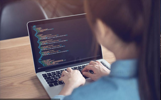 海东 api php源码,下载的php源码怎么运行呢？